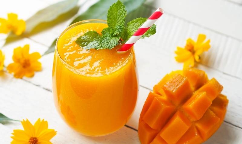 Easy three-ingredient mango smoothie recipe