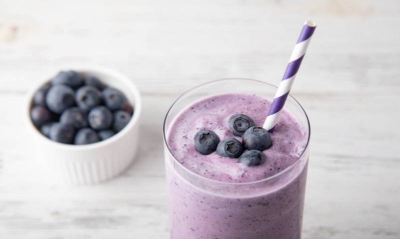 3-Ingredient blueberry smoothie recipe