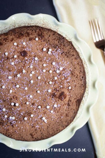 3-ingredient flourless chocolate cake